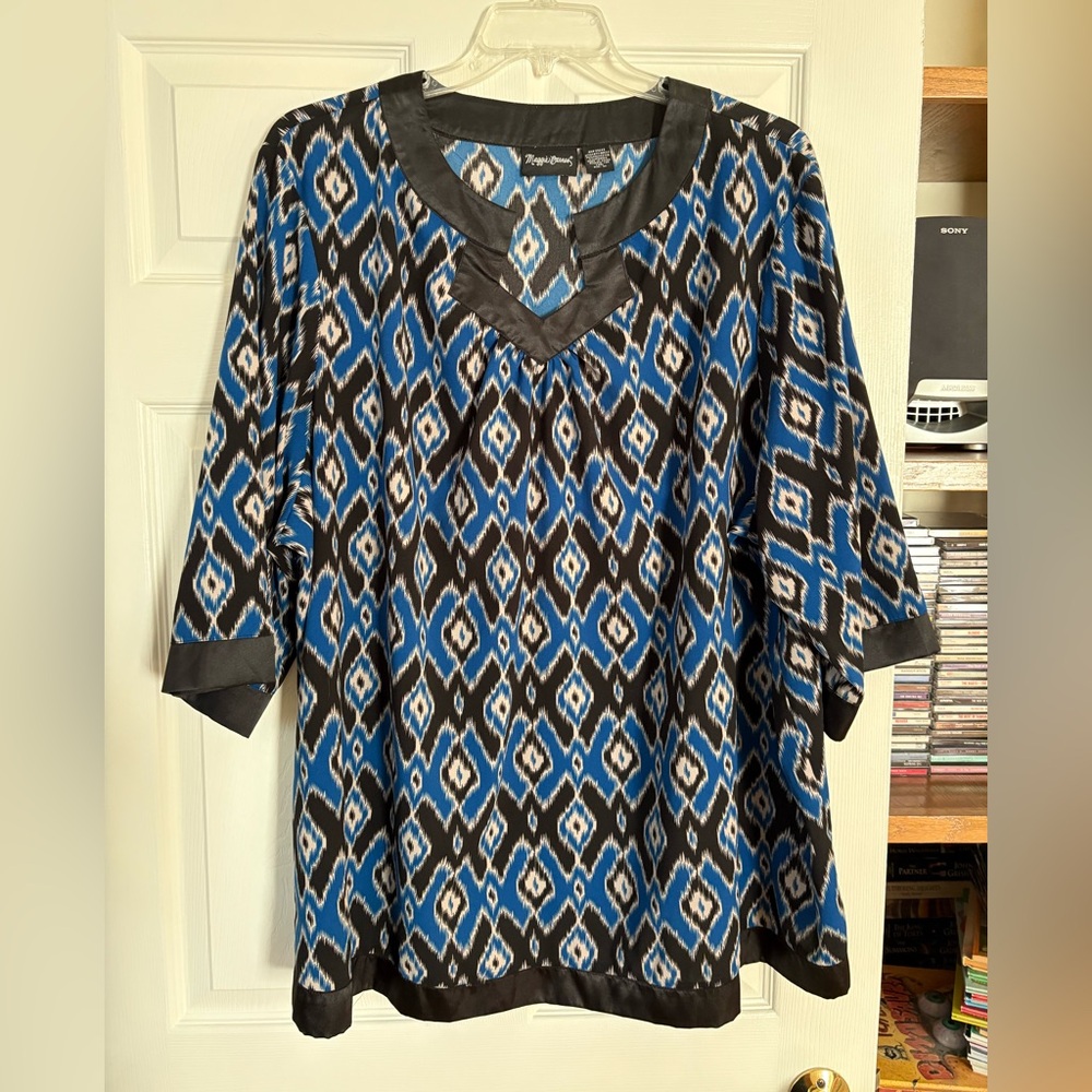 Maggie Barnes Blue and Black Patterned Top
